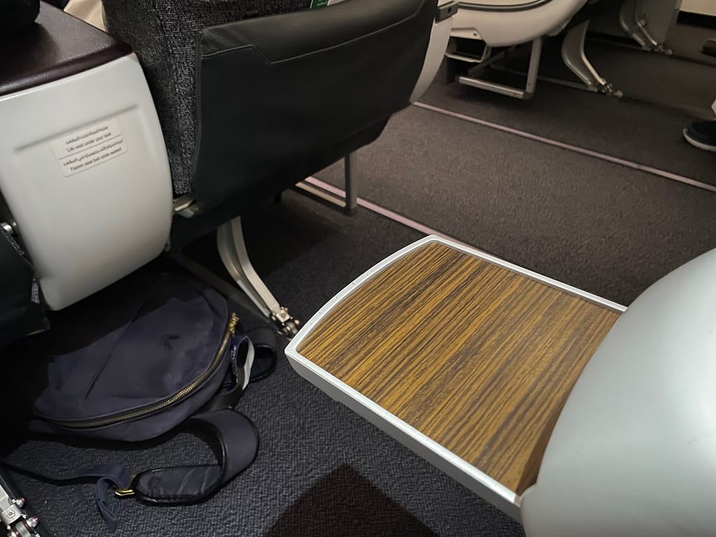 Extendable tray on Qatar Airways A320 First Class