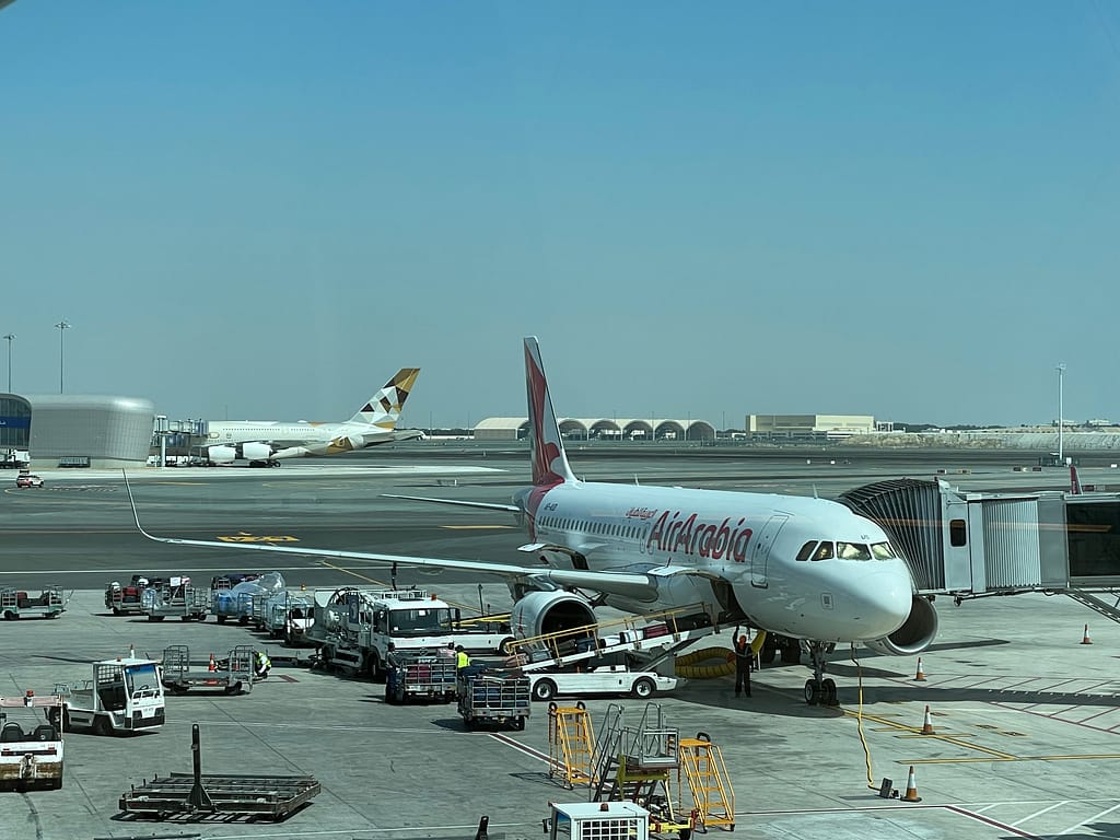 Air Arabia A320 at Abu Dhabi (AUH)