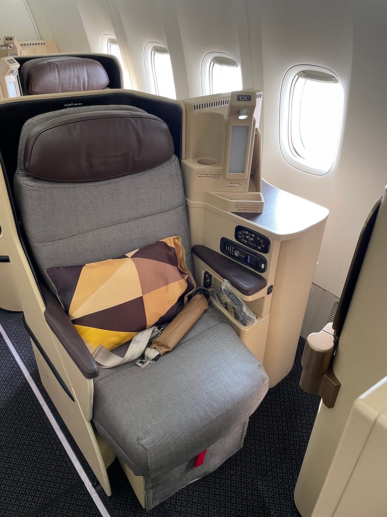 Business Class seat on the Etihad 777