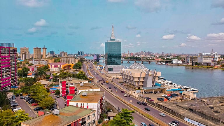 Emirates returns to Lagos after two-year gap - The Expat Flyer