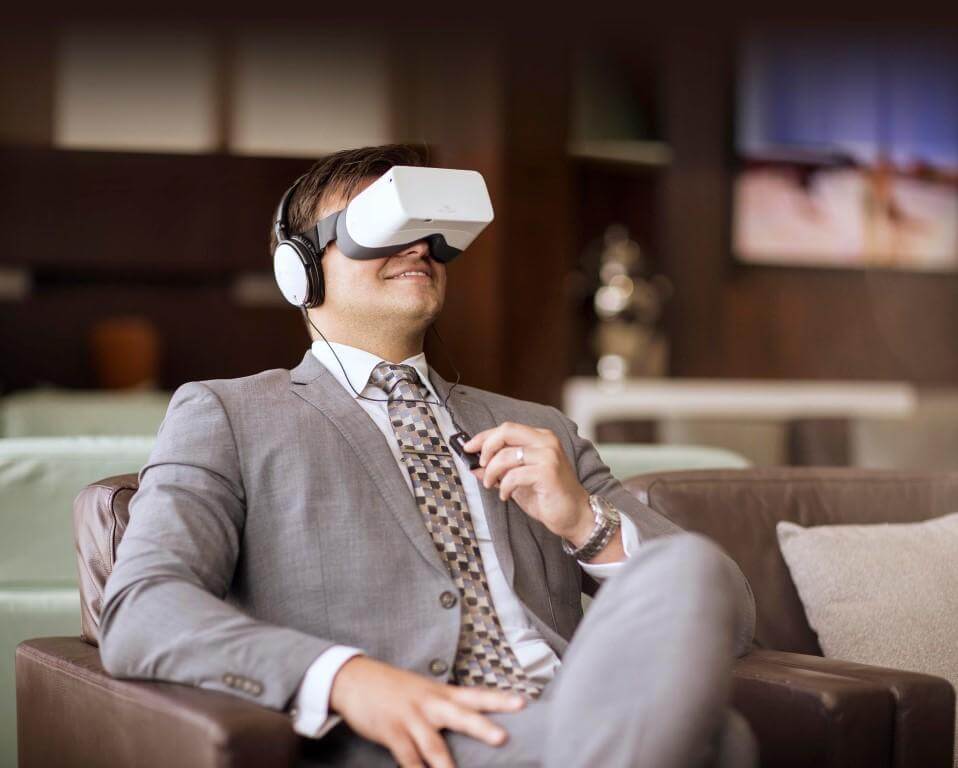 Etihad trials SkyLights VR headsets